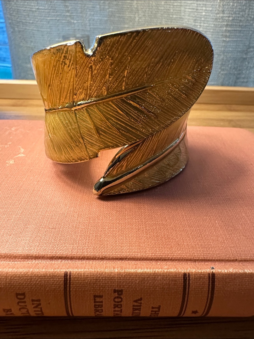 Decorative leaf objects - Picture 5 of 5